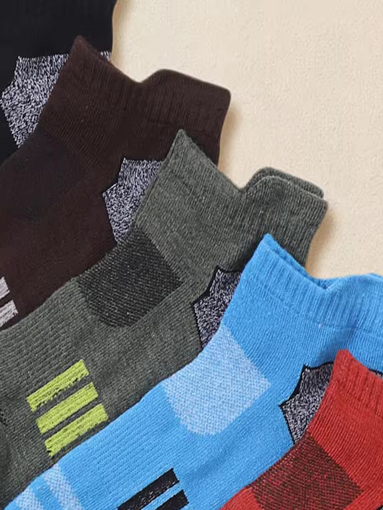 Men's Vibrant Multicolor Strip - مراجعة Ankle Sock Low Cut وسعره