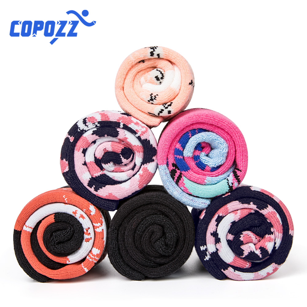 Copozz Outdoor Sports Ski Sock - مراجعة Wool Hiking Sock وسعره